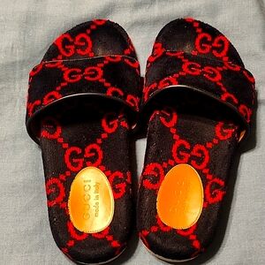 Gucci slides